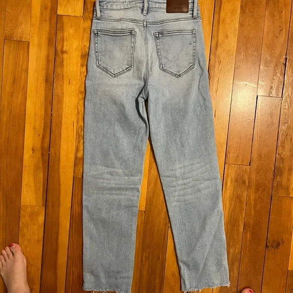 Women's Light Blue Jeans - Picture 5 of 5